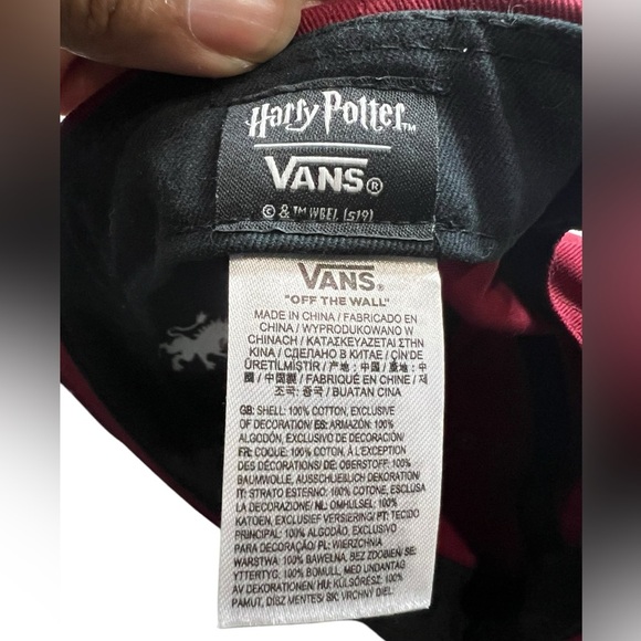 Vans x Harry Potter Gryffindor Strap Back Unstructured Cap - Deep Red - Picture 3 of 4